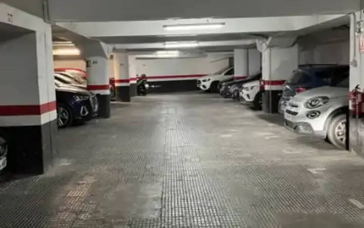 Garaje en  Avinguda de Mistral 10 - Foto 4