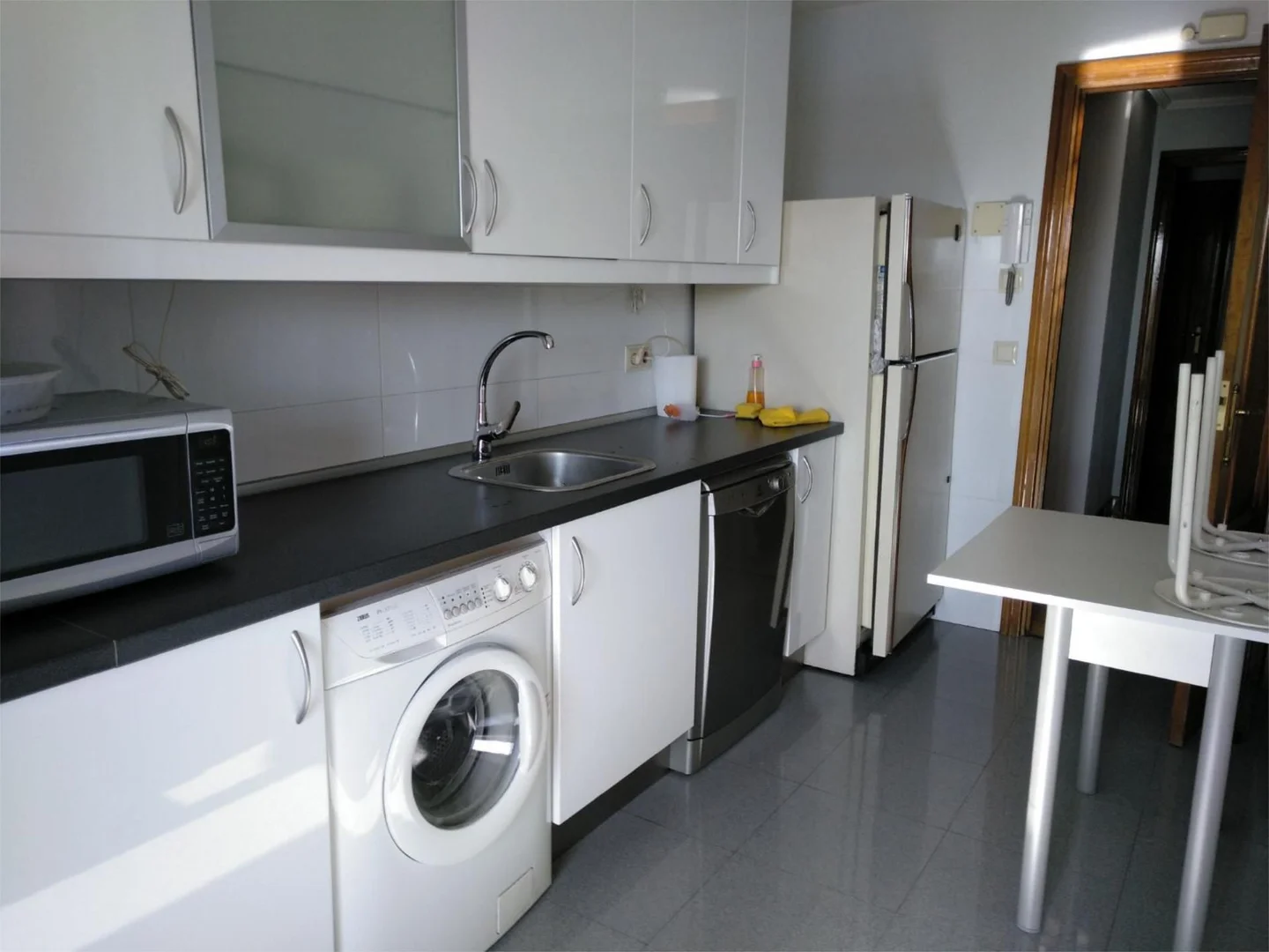 Piso en  Calle de Juan Esplandiú 4 - Foto 17