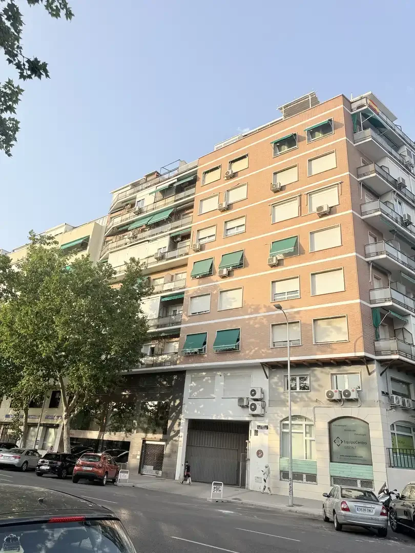 Piso en  Avenida de Pablo Iglesias 18 - Foto 3