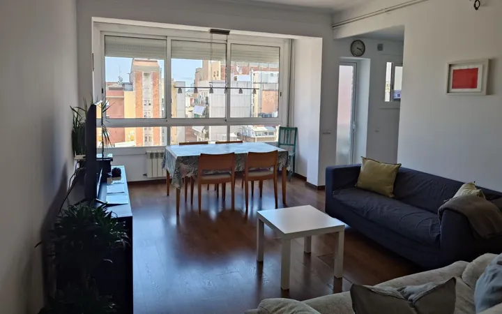 Piso en Calle de la Indústria, 178, El Camp de l'Arpa del Clot - Foto 1