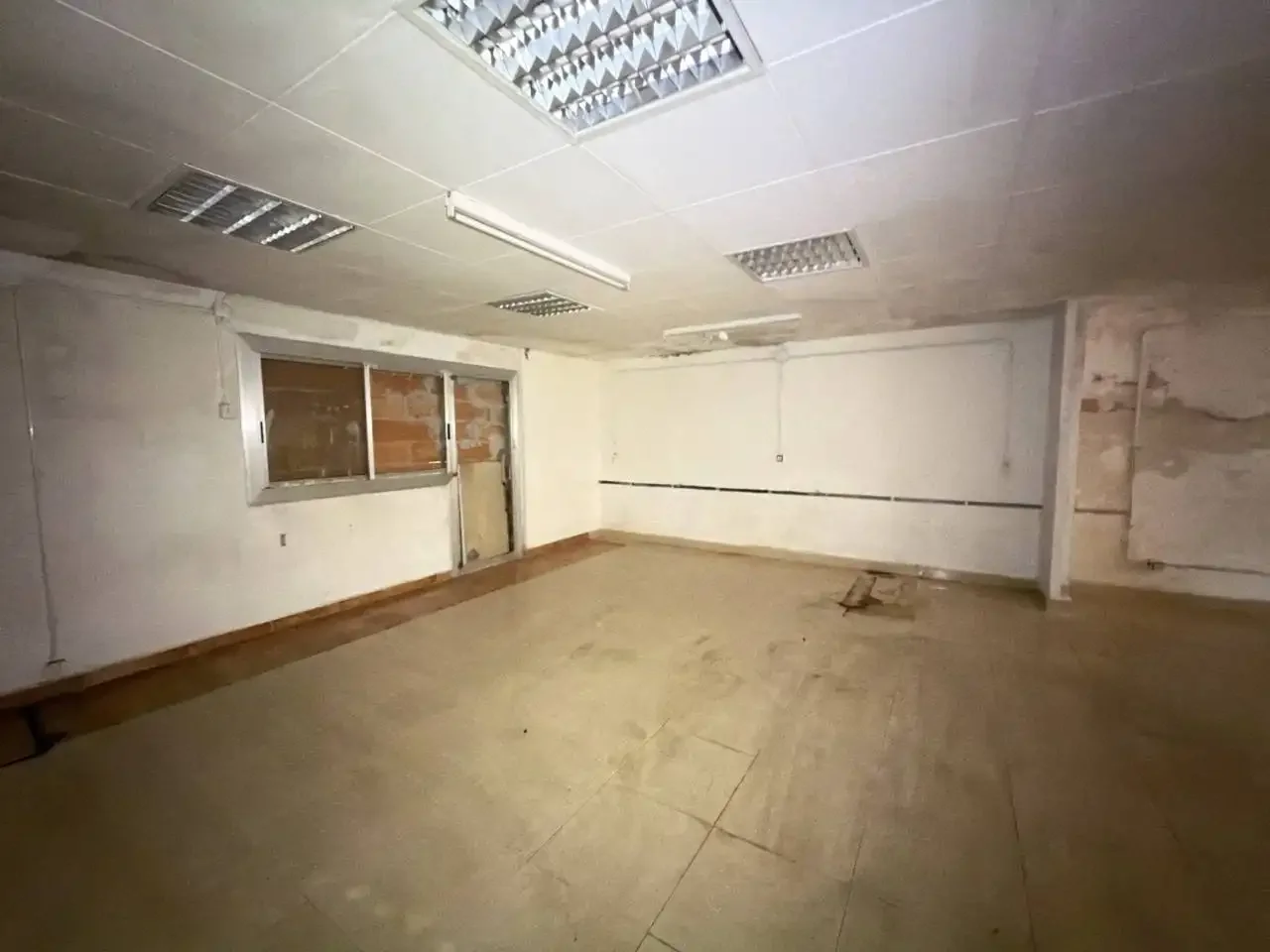 Local comercial en  Calle AGUDELLS 81 - Foto 10
