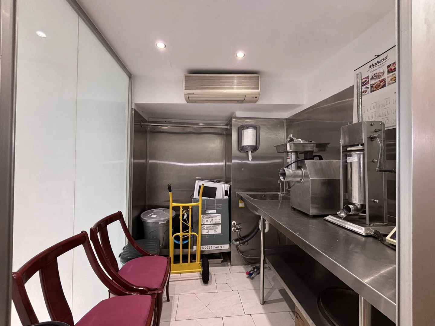 Carnicería, tienda de alimentación en traspaso en Gran Via de les Corts Catalanes - Foto 64