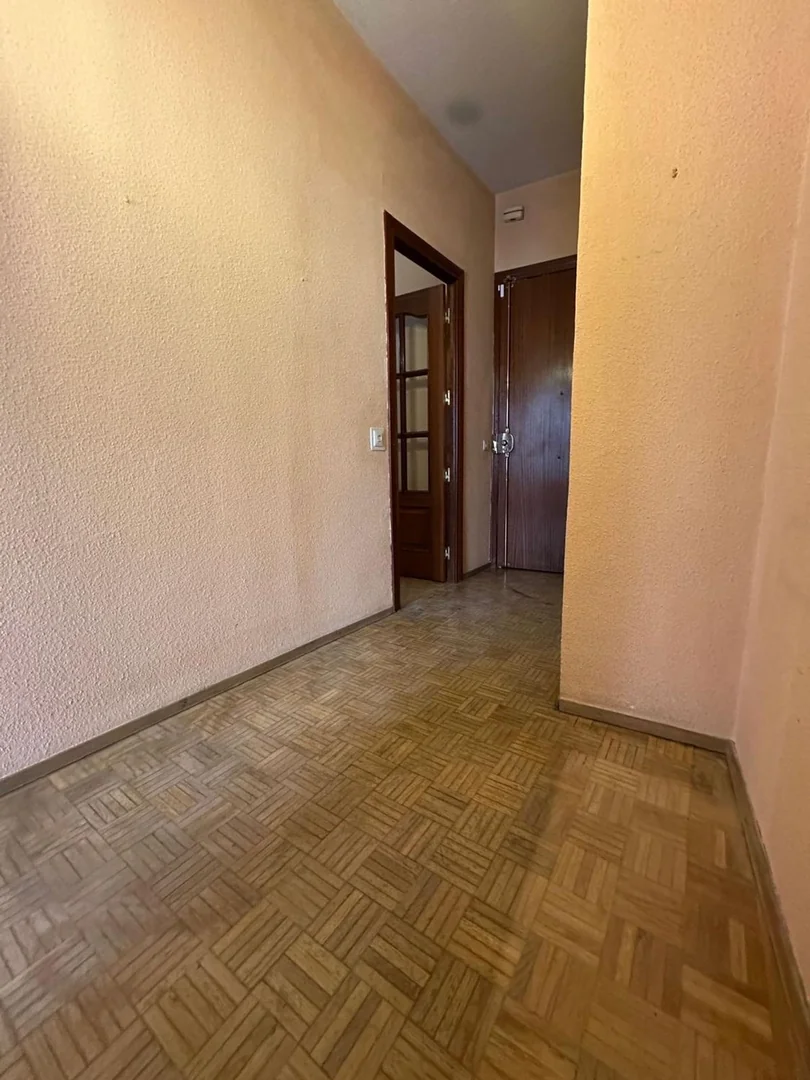 Piso en Calle de Galileo, 32 - Foto 4