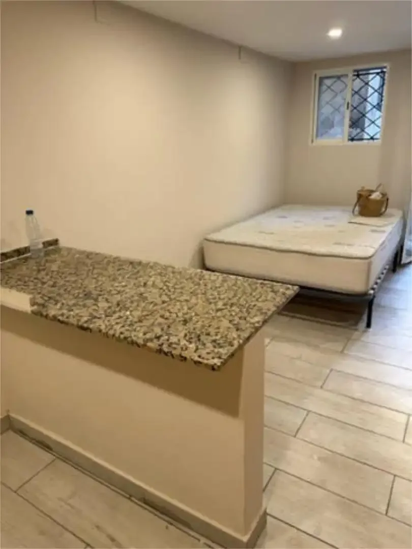 Estudio en Ciutat Vella - Foto 8