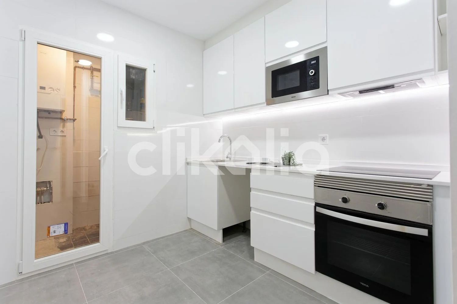 Piso en calle de Trafalgar - Foto 15