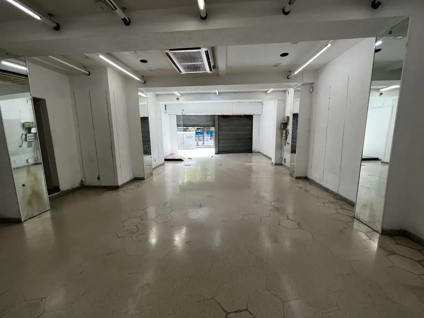 Local comercial en  Barcelona Capital - Foto 4