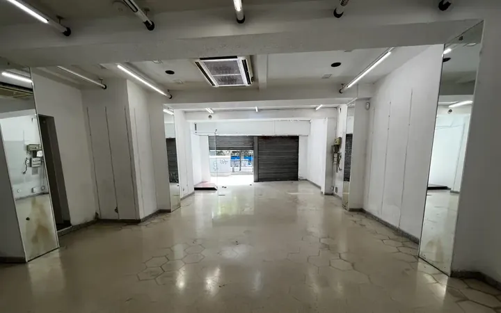 Local comercial en  Barcelona Capital - Foto 4