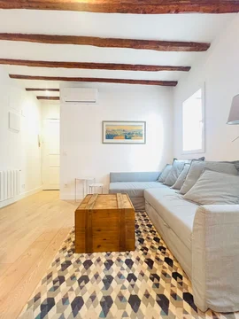 Piso en calle de Embajadores, 20 - Foto 1