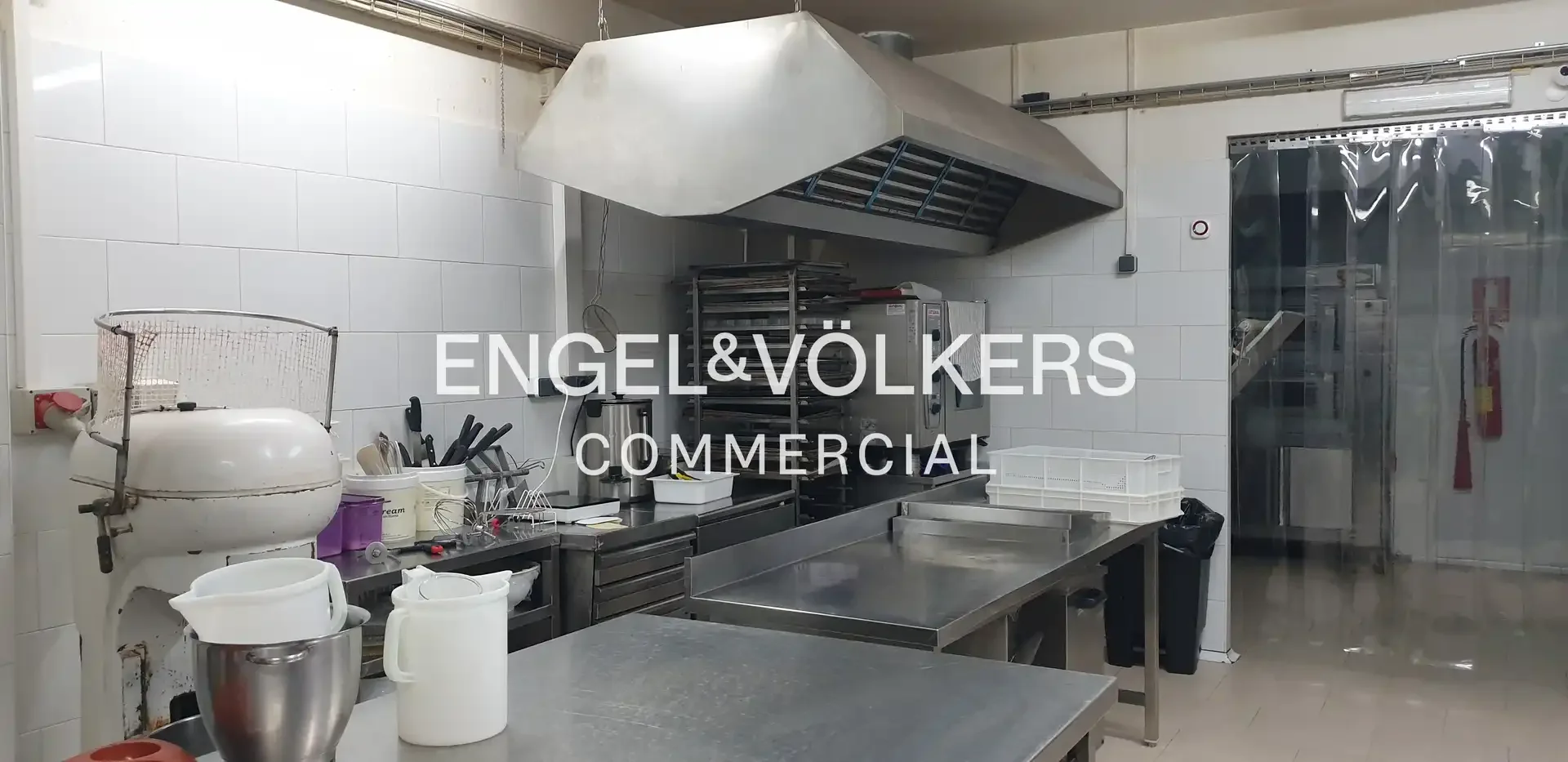 Local comercial en  Barcelona Capital - Foto 2