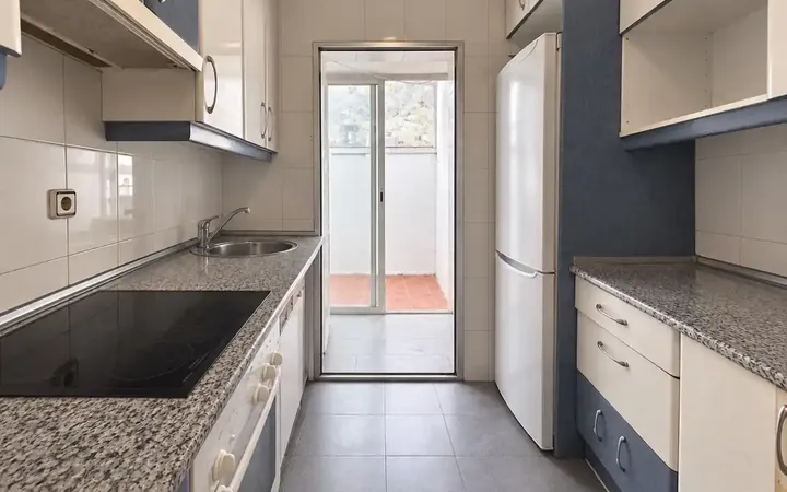 Piso en  Calle Artesanía 8 - Foto 1