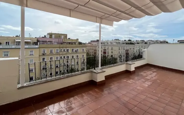 Piso en  Calle del Príncipe de Vergara 269 - Foto 1