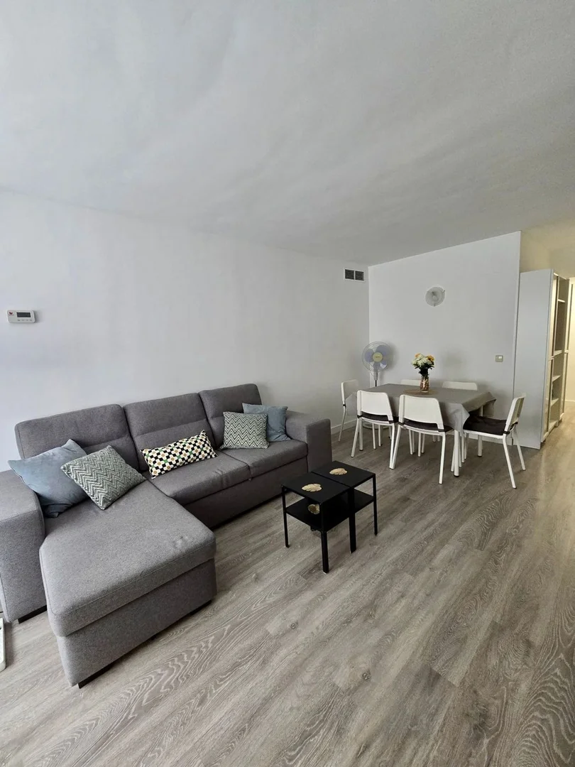 Piso en calle de Algemesí, 28042