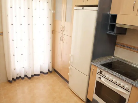 Piso en  Avenida de la Reina Victoria 21 - Foto 5