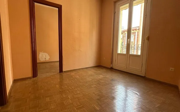 Piso en Calle de Galileo, 32 - Foto 1