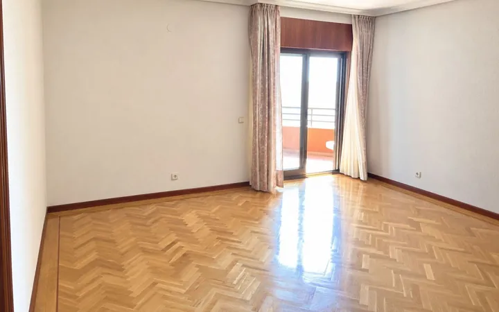 Piso en Calle Federico Moreno Torroba, 1, Adelfas - Foto 4