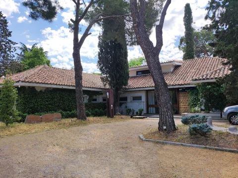 Casa independiente en Barrio Aravaca - Foto 2