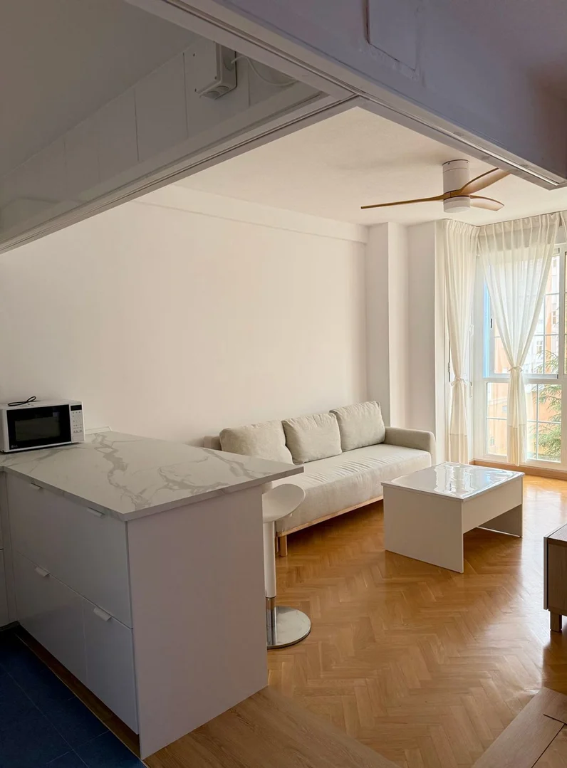 Piso en Calle de los Morales, 10 - Foto 2