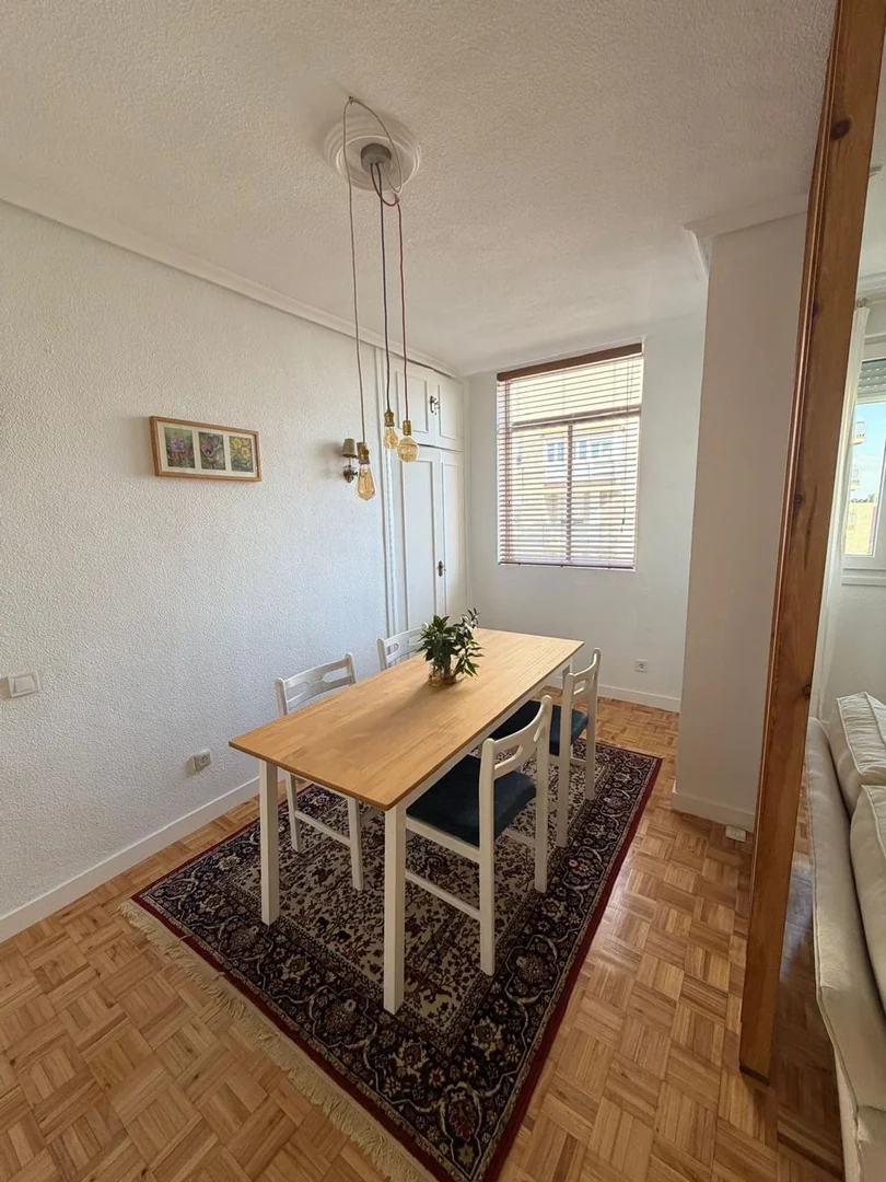 Piso en Calle de Villamanín, 31, Lucero - Foto 11