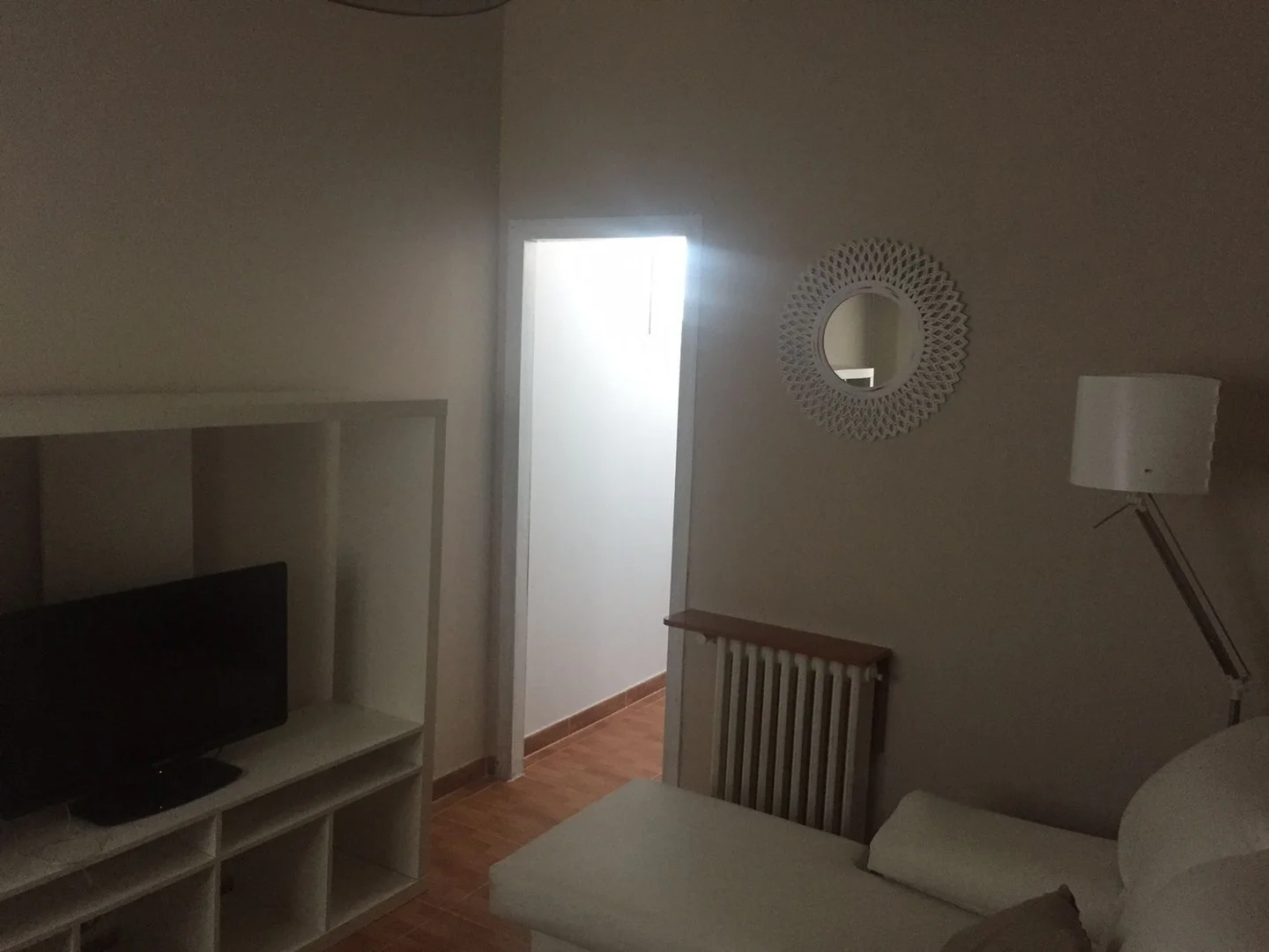 Piso en calle de Guzmán el Bueno, 65 - Foto 4