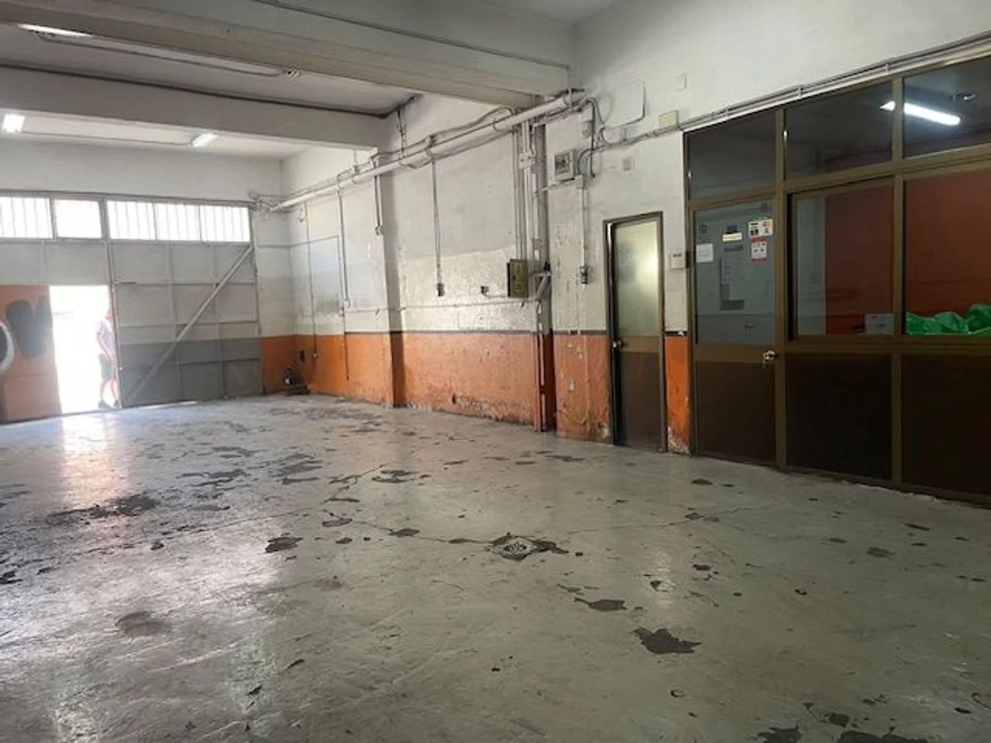 Edificio de uso mixto en Calle Fornillos - Foto 2