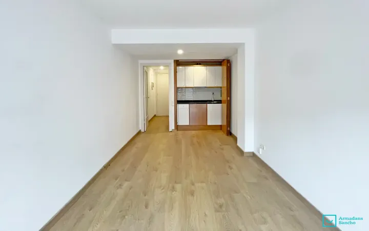 Estudio en  Carrer d'Homer 42 - Foto 7