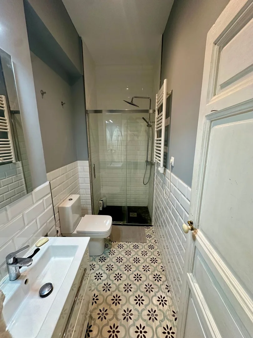 Piso en calle de Jesús y María, 3 - Foto 4