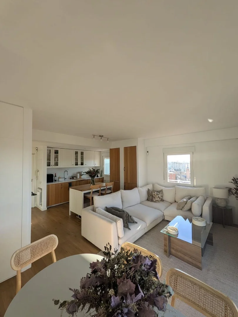 Piso en calle de Víctor de la Serna, 16 - Foto 2