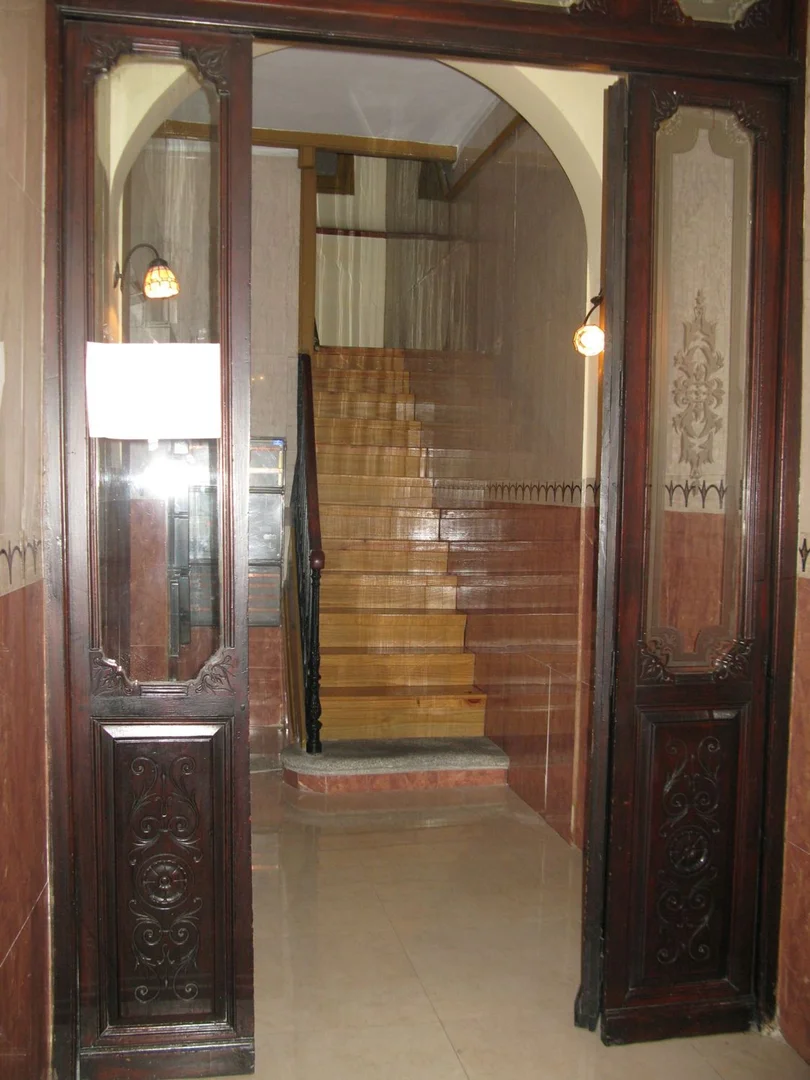 Piso en plaza de Jesús, 10 - Foto 2