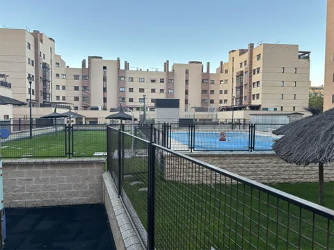 Piso en  Calle de Rufino González 64 - Foto 1