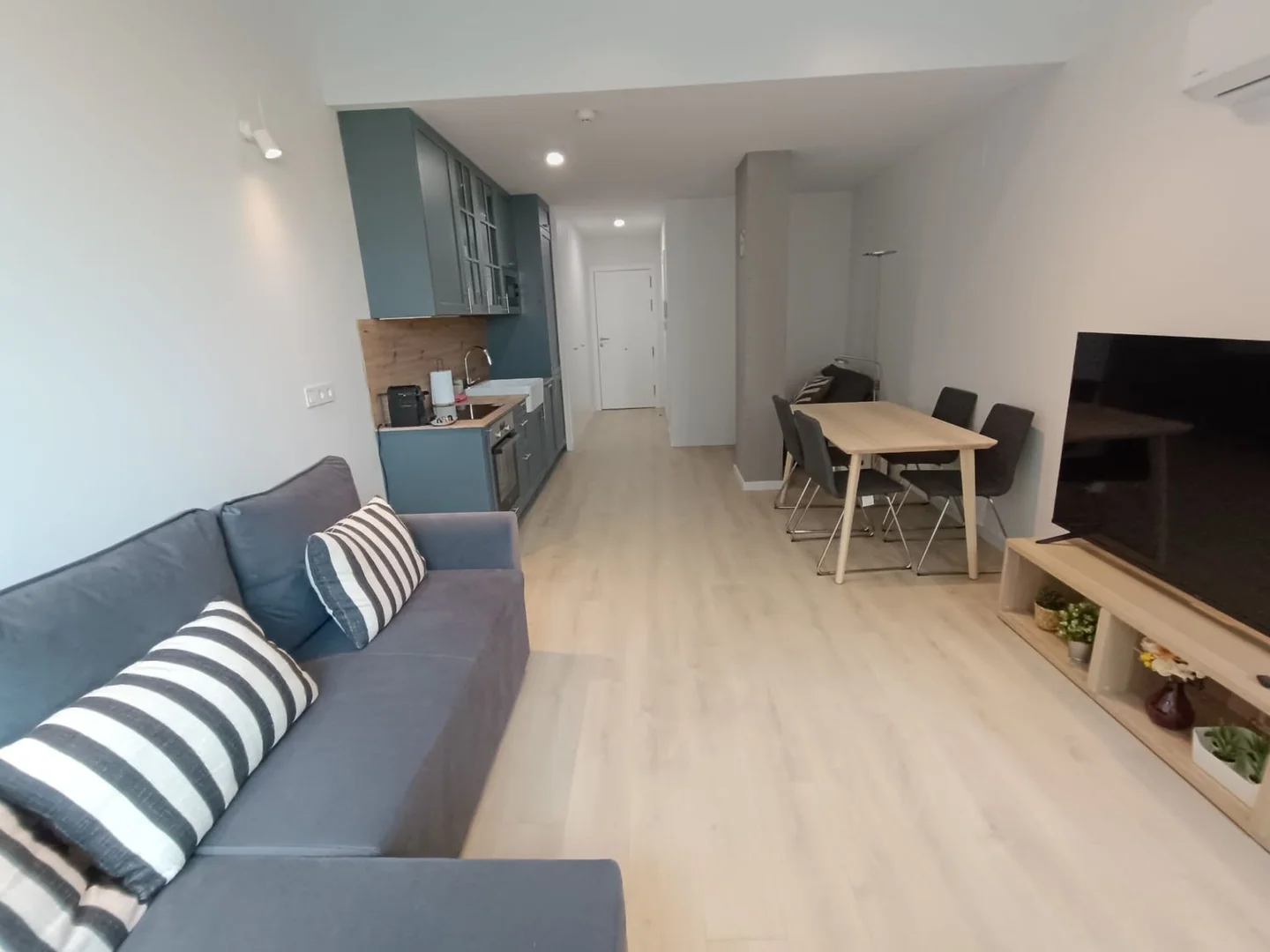 Estudio en Calle Laguna del Marquesado, Villaverde Alto - Foto 3