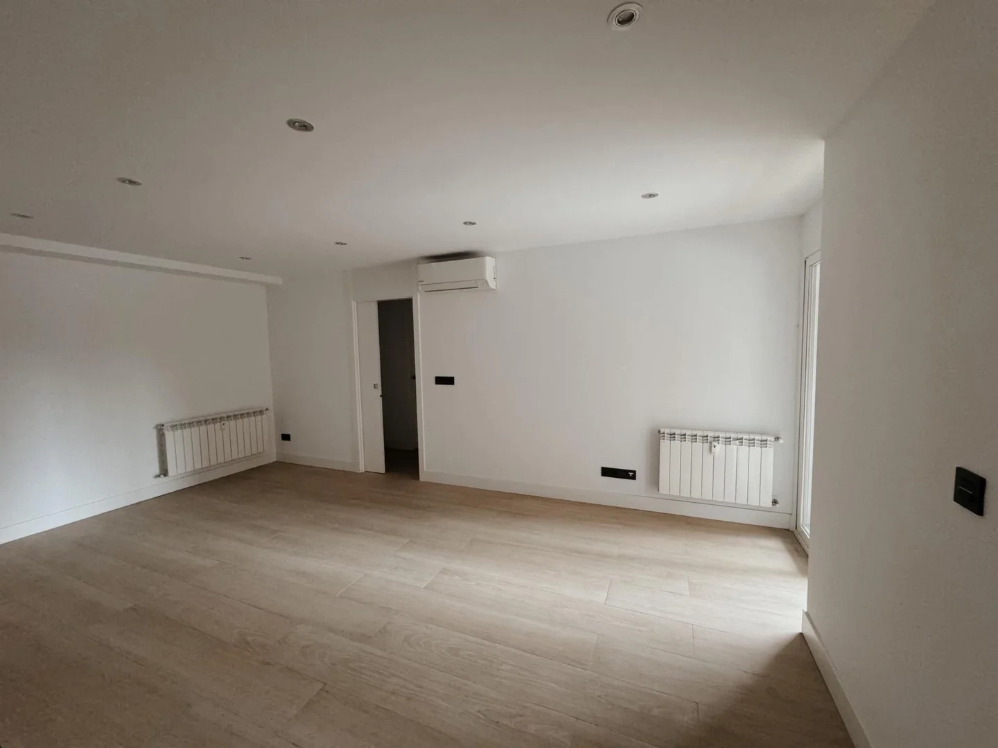 Piso en  Calle de Pedro Rico 27 - Foto 14