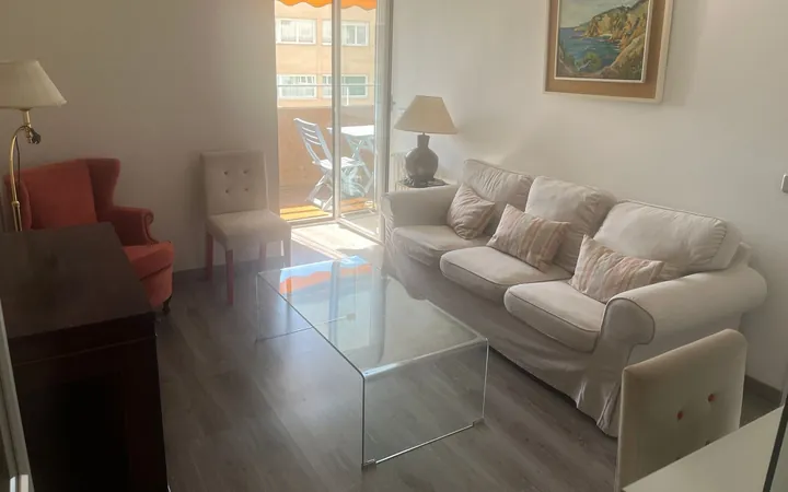 Piso en Cuatro Caminos - Foto 1