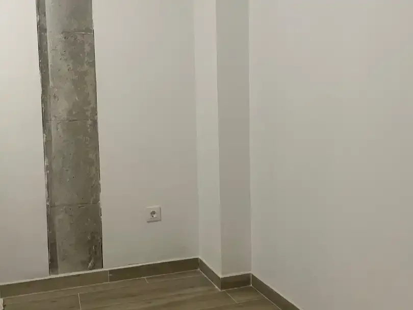 Piso en  Calle de Aguilafuente 31 - Foto 3