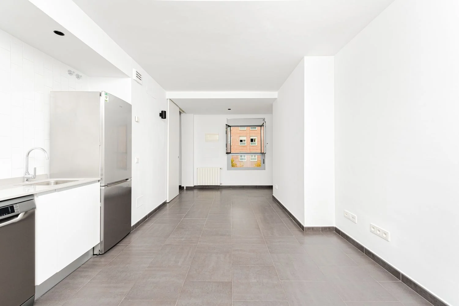 Piso en avenida de la Peseta - Foto 3