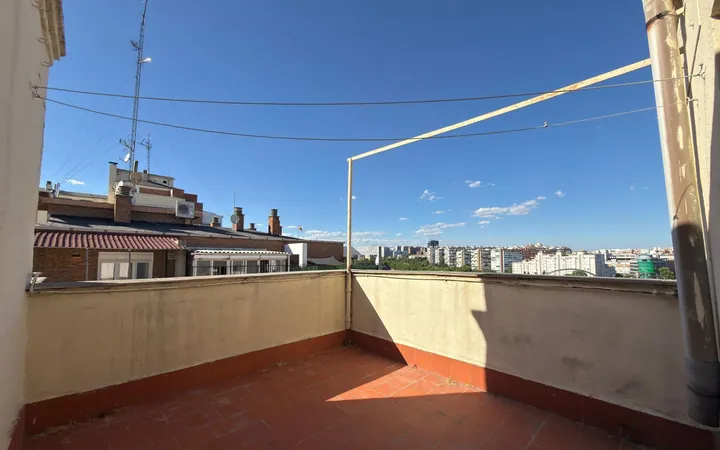 Ático en Calle de Alejandro González, Fuente del Berro - Foto 2