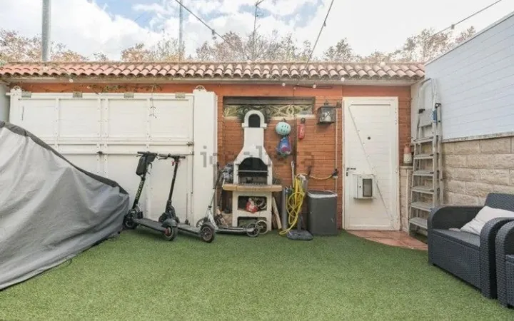 Chalet pareado en Calle de Sibiuda, 3, El Besòs - Foto 2