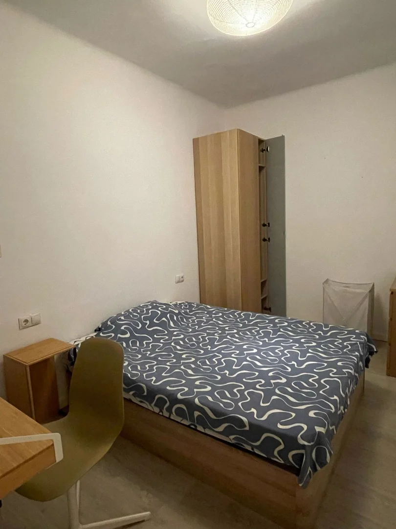 Piso en calle de València, 640 - Foto 5