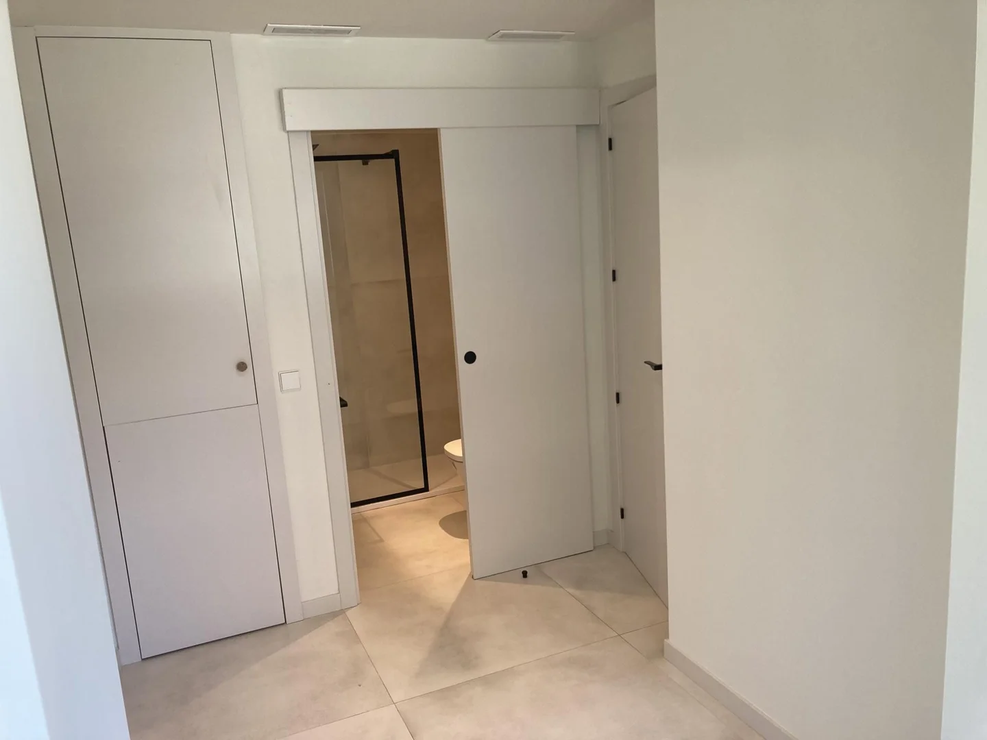 Piso en  Calle de Víctor Andrés Belaunde 50 - Foto 42