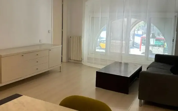 Piso en  Passeig d'Isabel II 60 - Foto 1