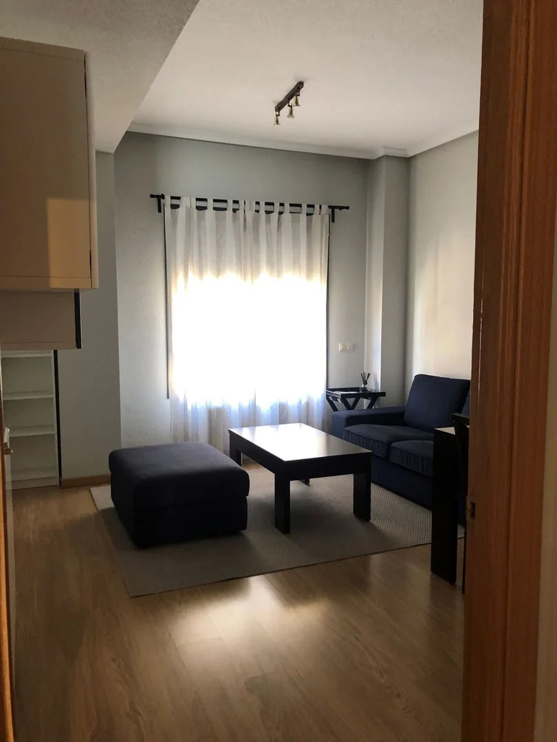 Piso en Calle del Divino Redentor, 20, Valdeacederas - Foto 2
