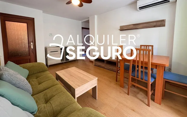 Piso en Calle de Quero, Aluche - Foto 1