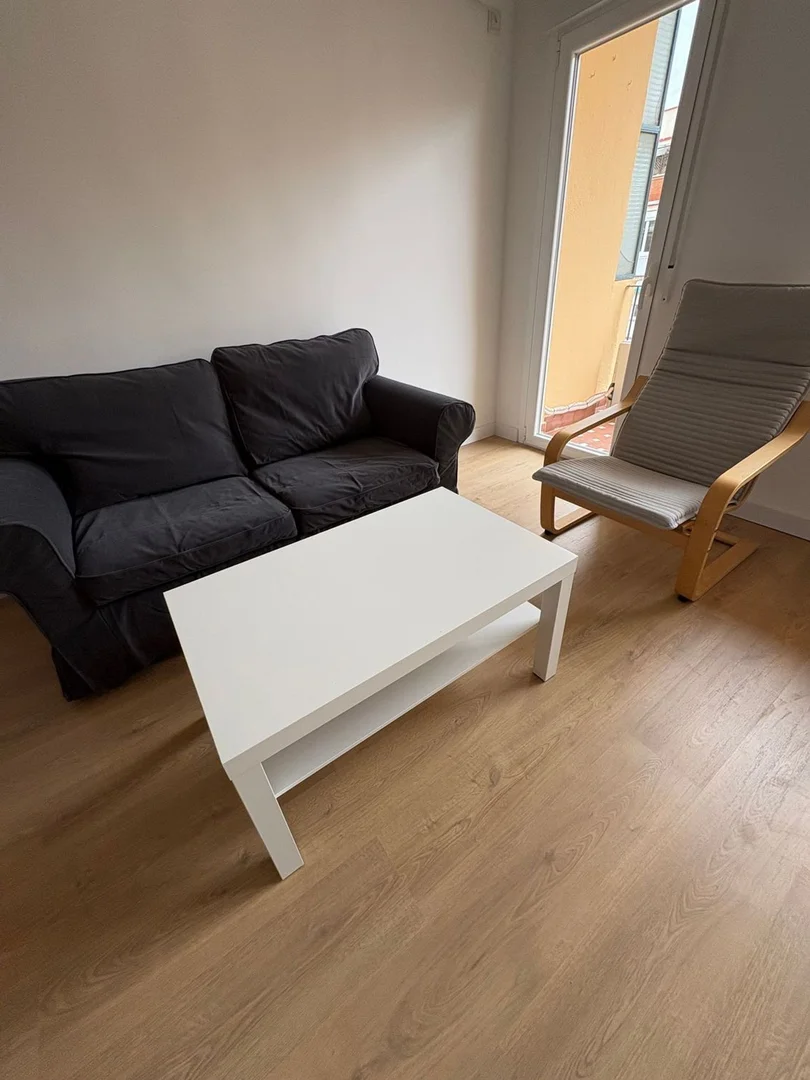 Piso en calle de la Infanta Mercedes, 42 - Foto 3