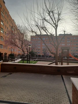 Piso en Barrio Valdebernardo - Valderrivas - Foto 1