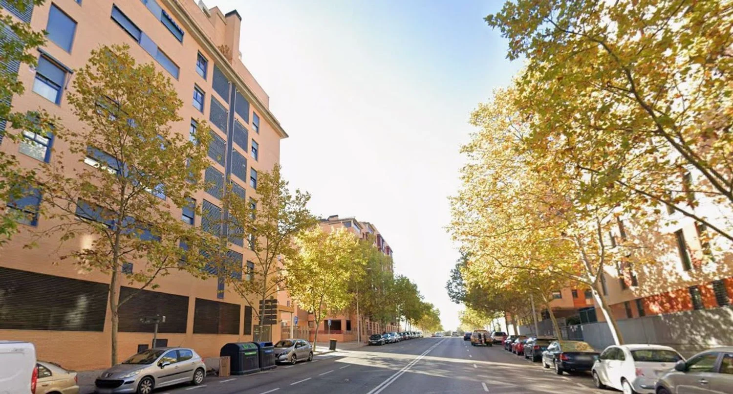 Piso en avenida de la Aviación, 1