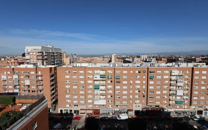 Piso en Calle de Agustín de Foxá, Castilla - Foto 2