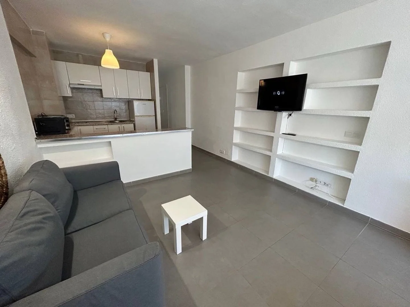 Estudio en calle Huguet des Far, 15 - Foto 2