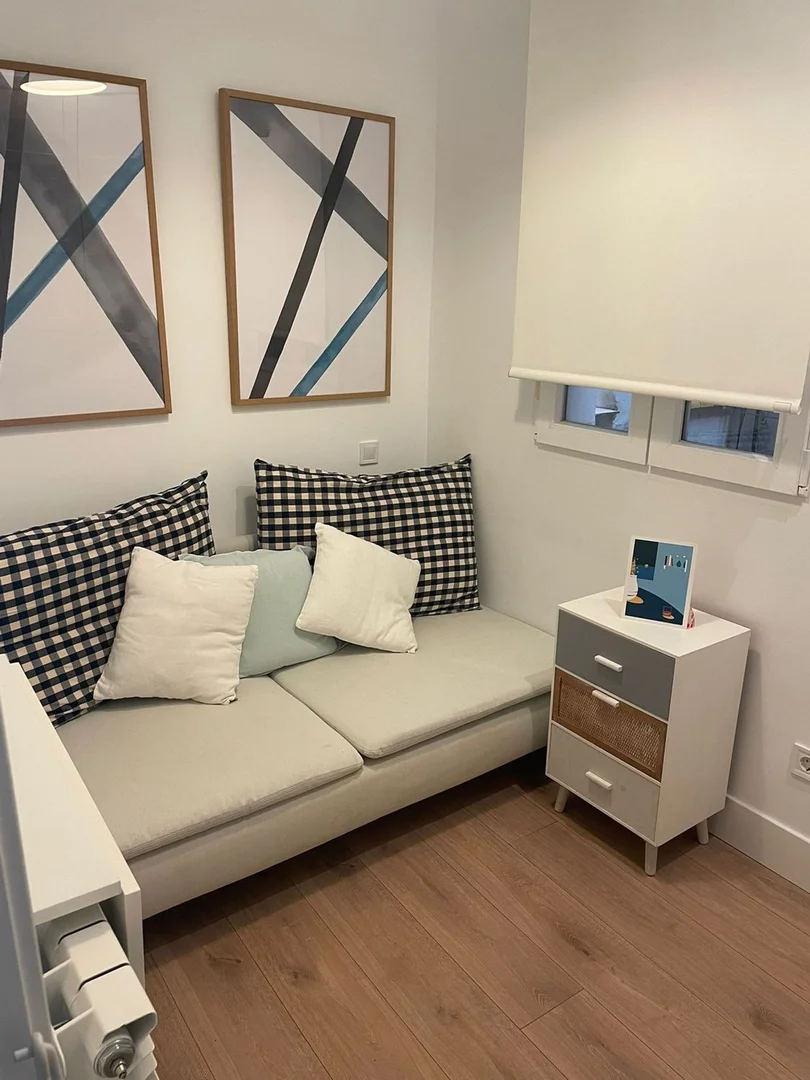 Piso en calle de Bretón de los Herreros, 6 - Foto 4