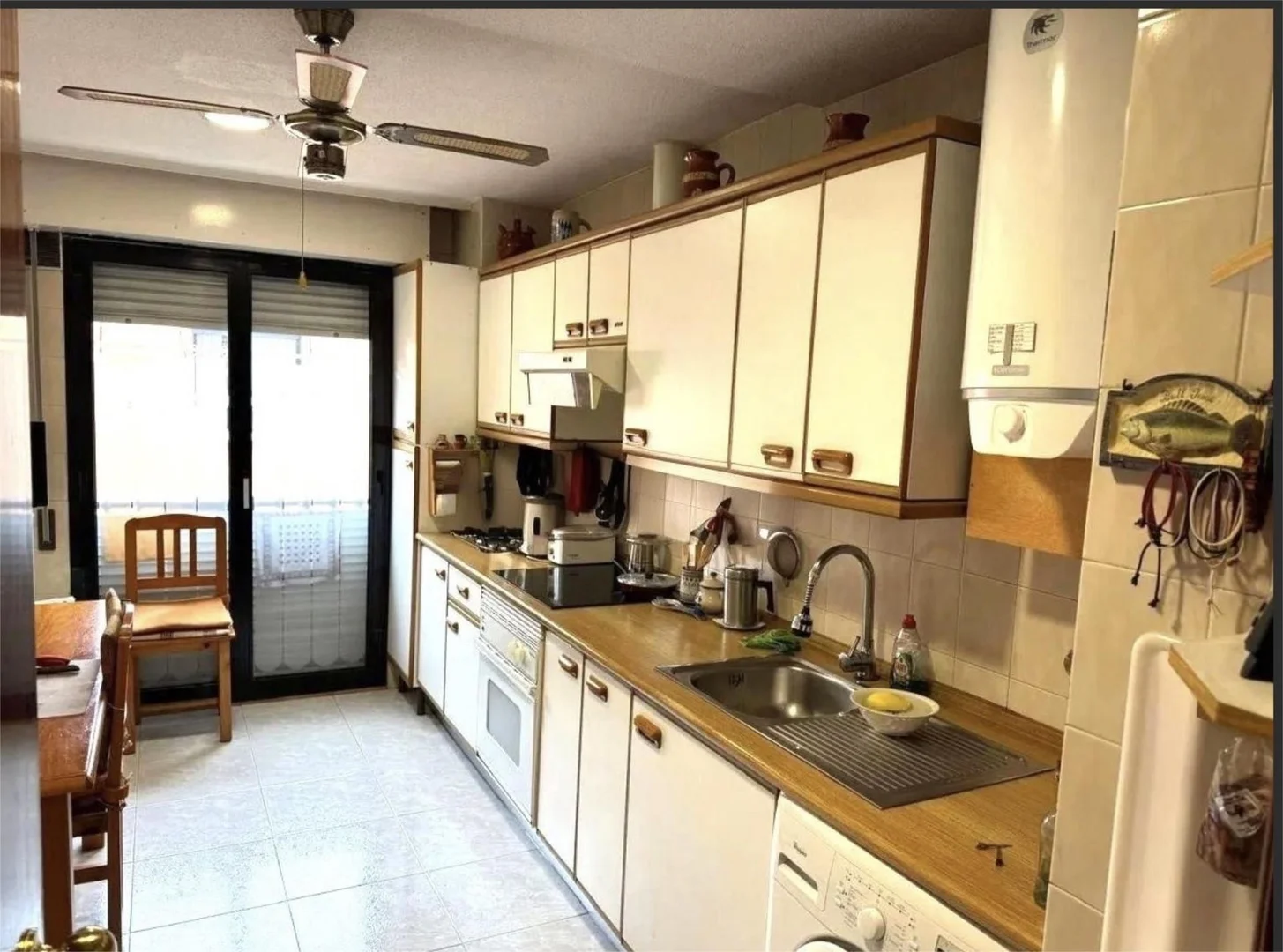 Piso en  Calle de Binéfar 8 - Foto 4