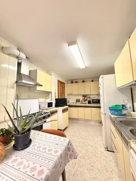 Piso en calle de Ramón Pérez de Ayala, 136 - Foto 4