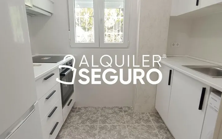 Piso en Camino de Perales, San Fermín - Foto 1
